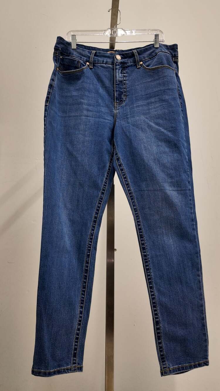 Seven7 Premium Brand Women’s Skinny Stretch Jeans – Medium Wash (Size 16)